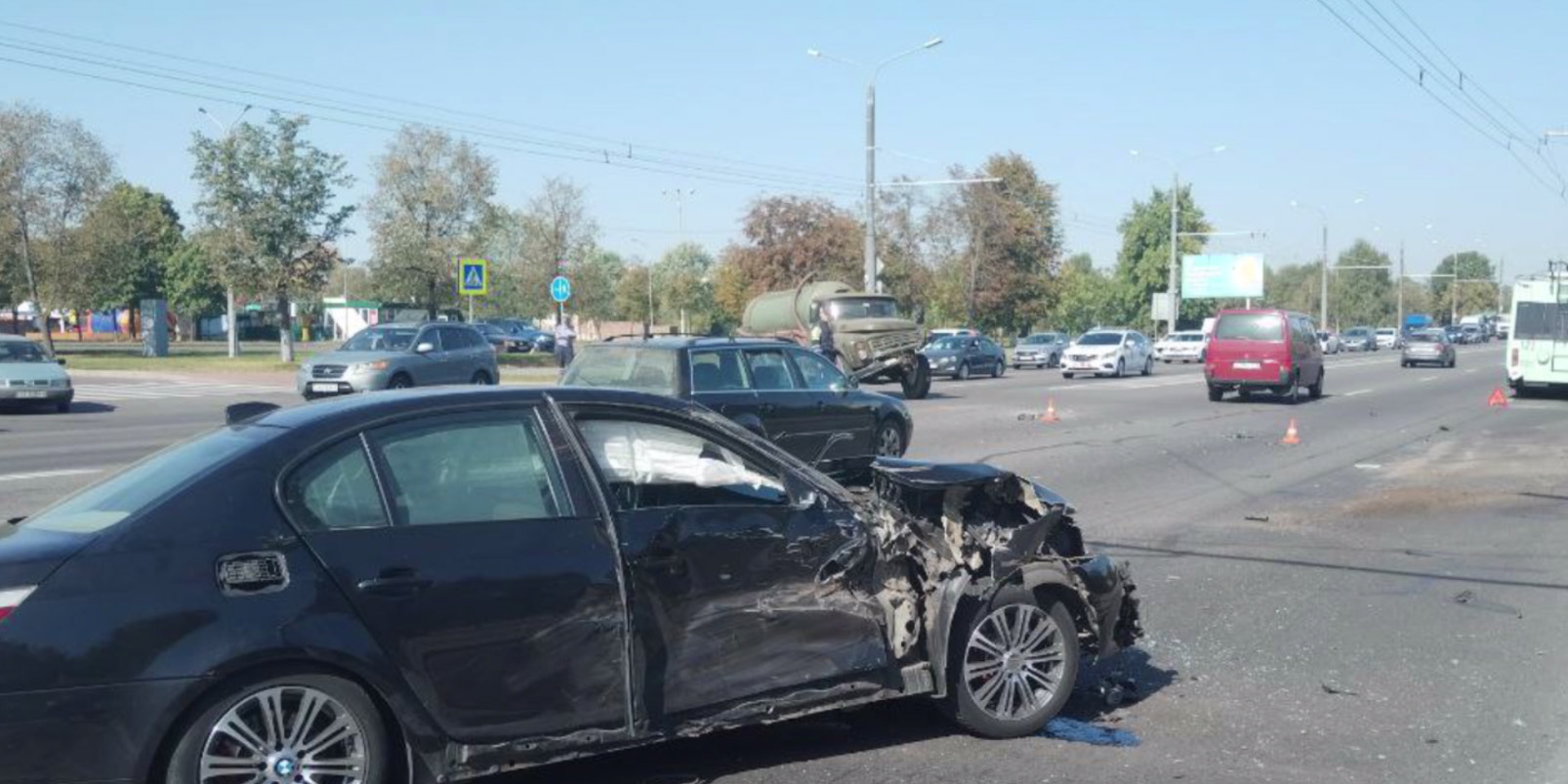 В Могилеве столкнулись грузовик и легковой автомобиль
