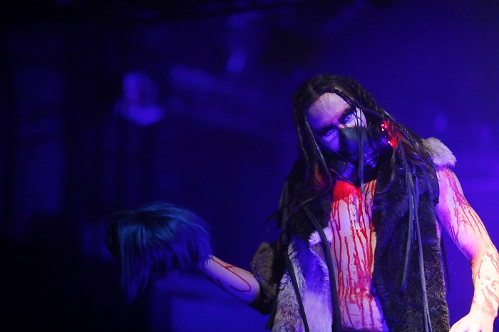 «451 ПО ФАРЕНГЕЙТУ: ПУТЬ КЛАРИССЫ»