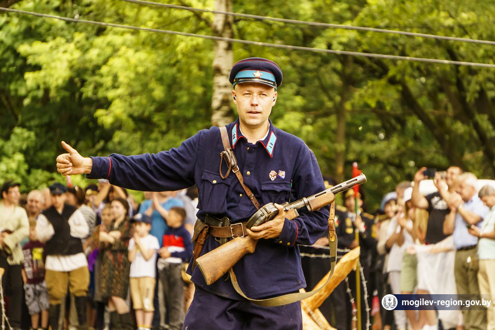 Военно-историческая реконструкция последнего боя батальона милиции под командованием Константина Владимирова прошла у деревни Гаи 