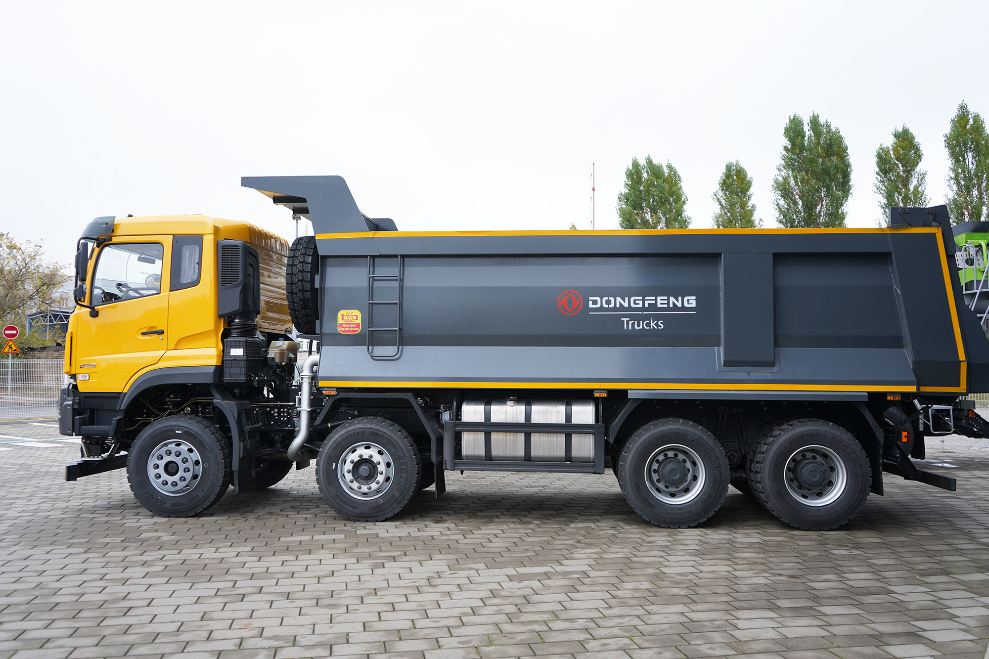 Новый уровень эффективности: линейку грузовых автомобилей Dongfeng презентовали в&nbsp;Могилеве