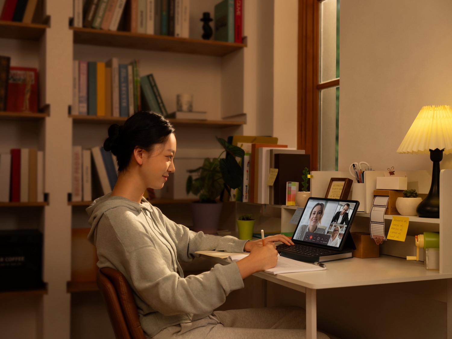 Горячие летние цены: на&nbsp;технику Huawei установят скидки до&nbsp;700 рублей