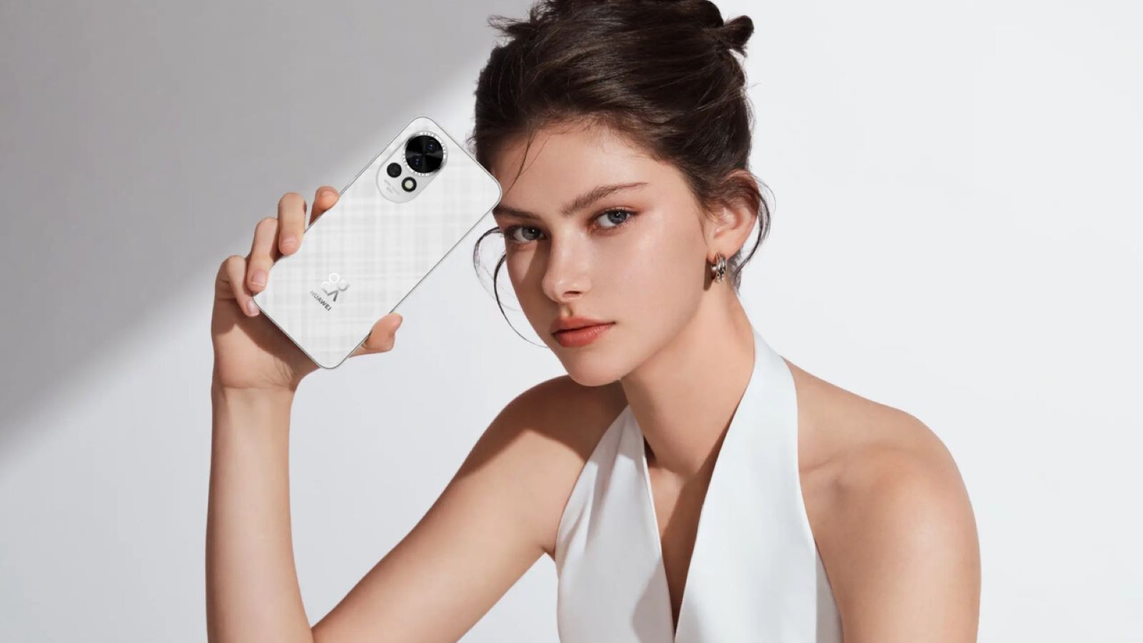 В Беларуси установили скидки до 700 рублей на смартфоны серии Huawei nova 13