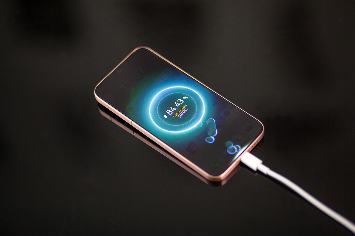 Уже в Могилеве: обзор нового флагманского смартфона Huawei Pura 80