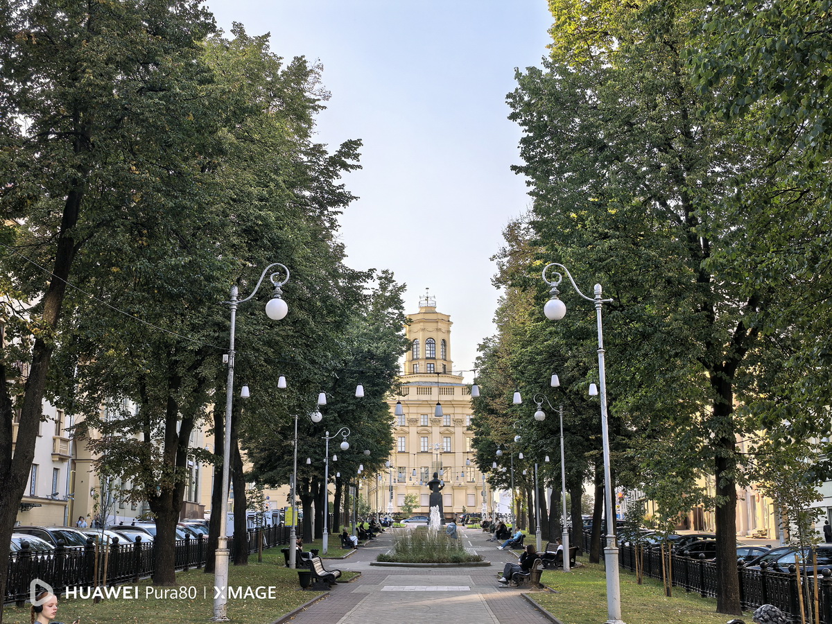 Новый смартфон Huawei Pura 80: камера с мощным зумом и реалистичной цветопередачей