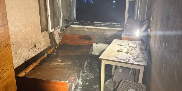 Ночной пожар на улице Кобринской в Могилеве: работники МЧС спасли мужчину
