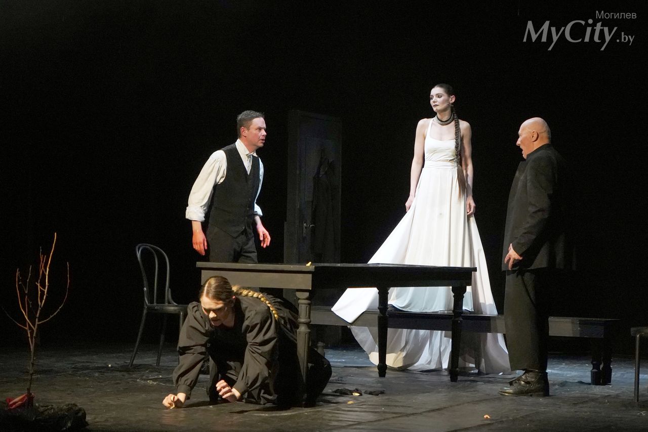 «М.@rt.контакт-2025»: спектакль «Русалка»