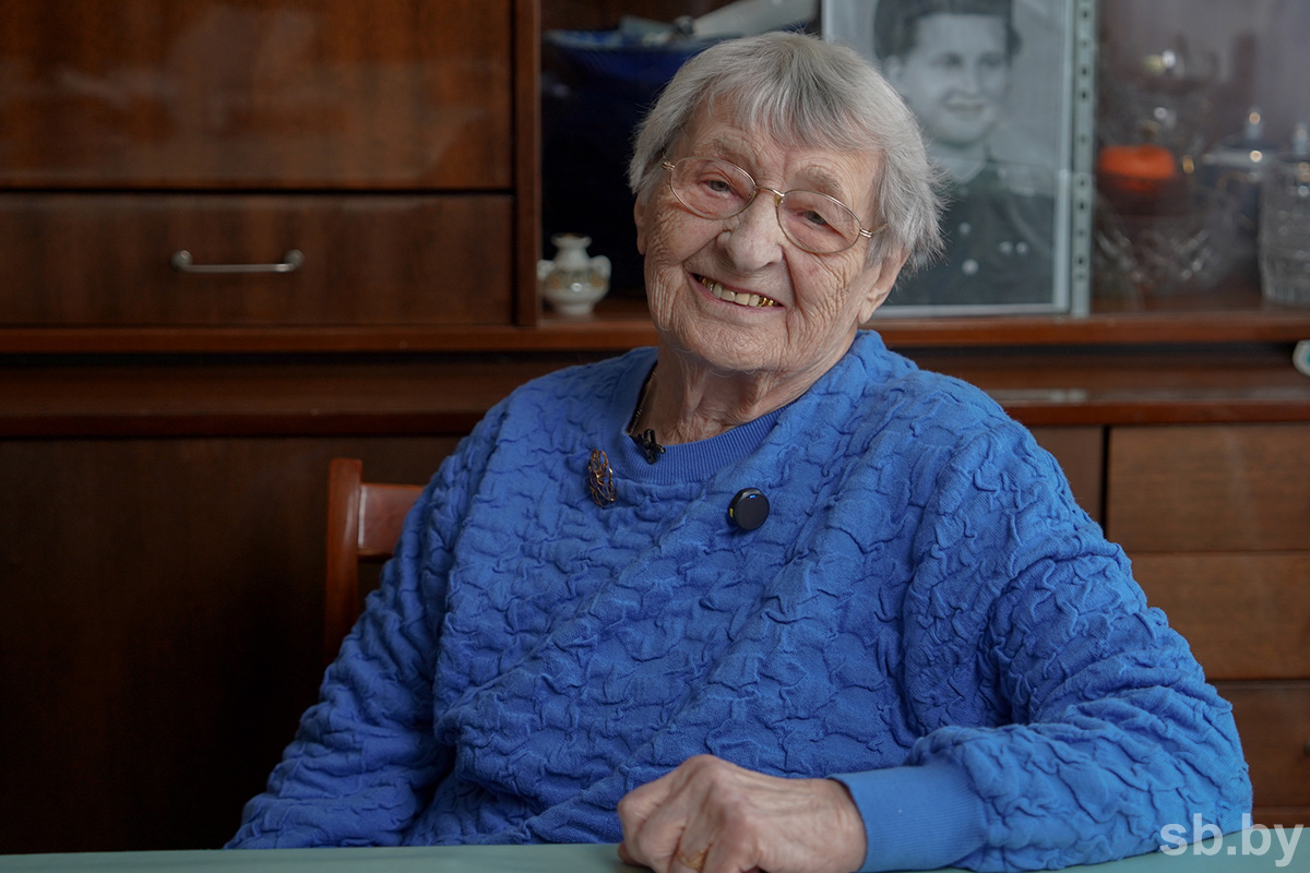Маргарита Икусова из&nbsp;Могилева радисткой прошла войну и&nbsp;в&nbsp;свои сто лет перед сном решает интегралы