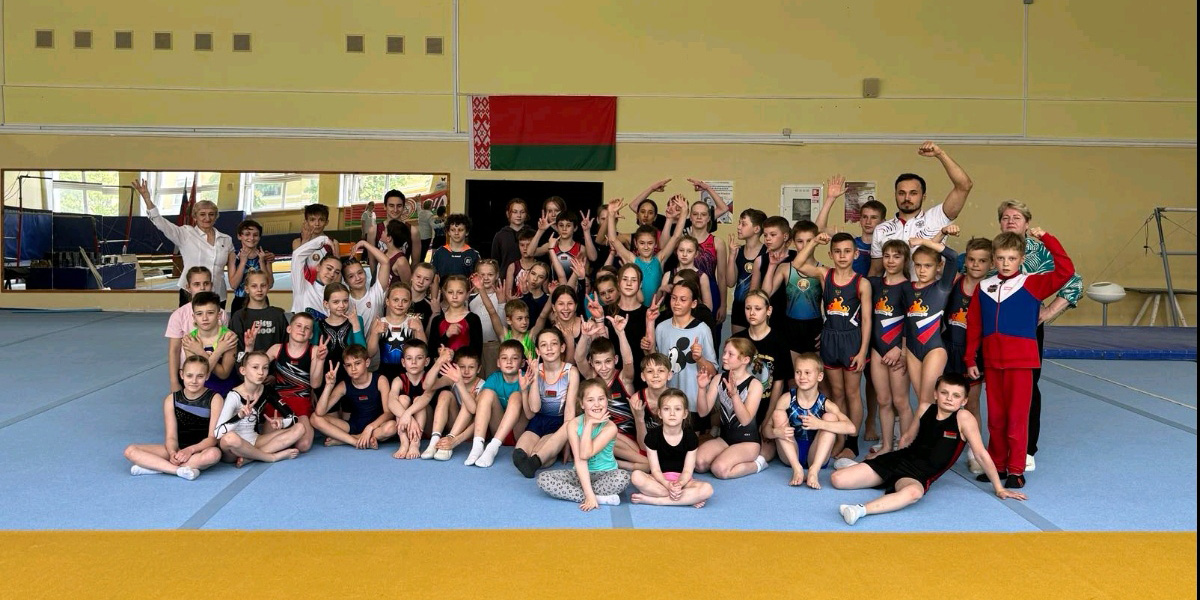 Могилевские спортсмены успешно выступили на республиканских соревнованиях по прыжкам на батуте
