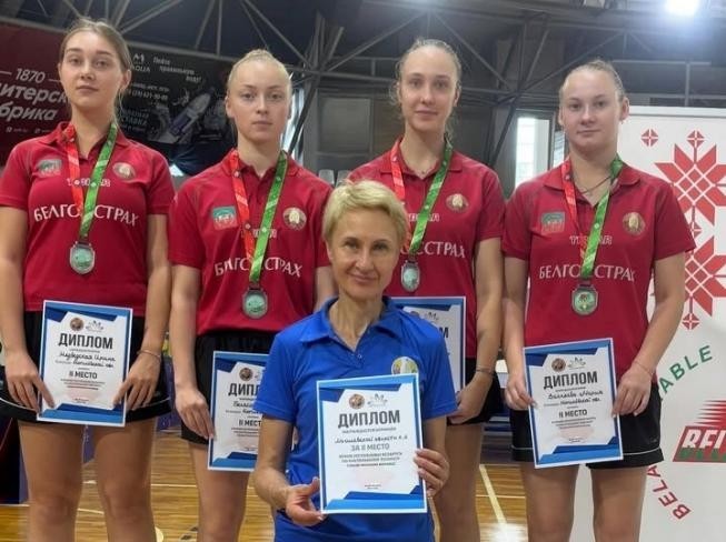 В командном зачете среди женщин команда  Могилевской области завоевала «серебро» на Кубке Беларуси по настольному  теннису