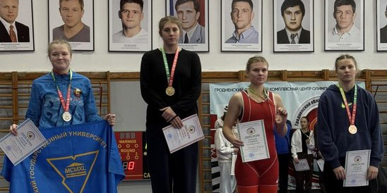 Женская сборная МГУ им. А.А.Кулешова по вольной борьбе завоевала чемпионский титул на республиканской универсиаде