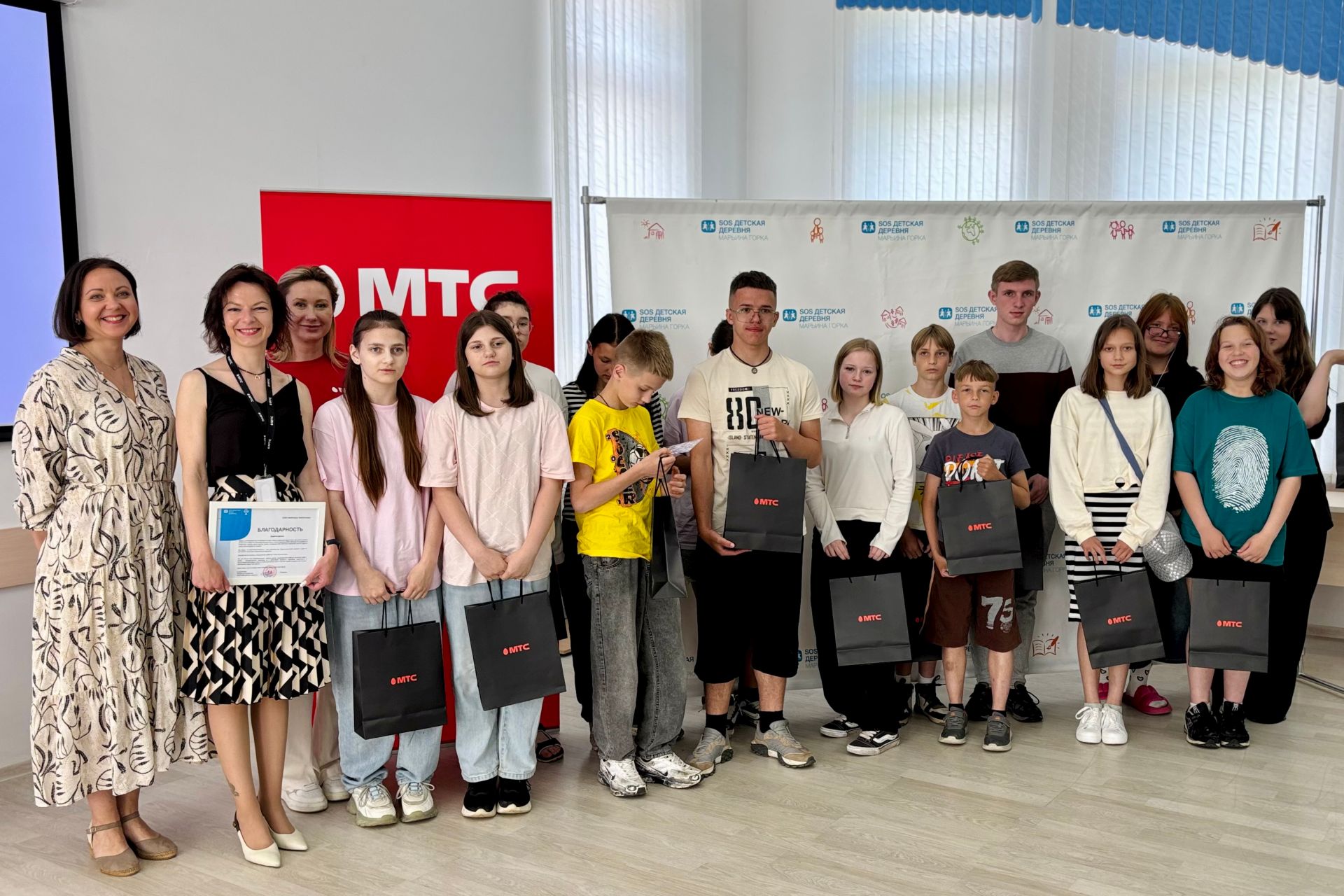 От&nbsp;грамотного пароля до&nbsp;эффективного резюме: МТС провел курс цифровой грамотности в&nbsp;SOS-Детской деревне в&nbsp;Марьиной Горке