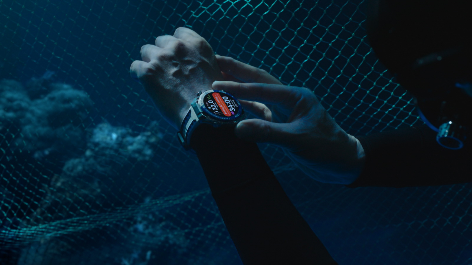 Тонкий и&nbsp;с&nbsp;флагманской камерой. В&nbsp;Беларуси начались продажи складного смартфона Huawei Mate X7