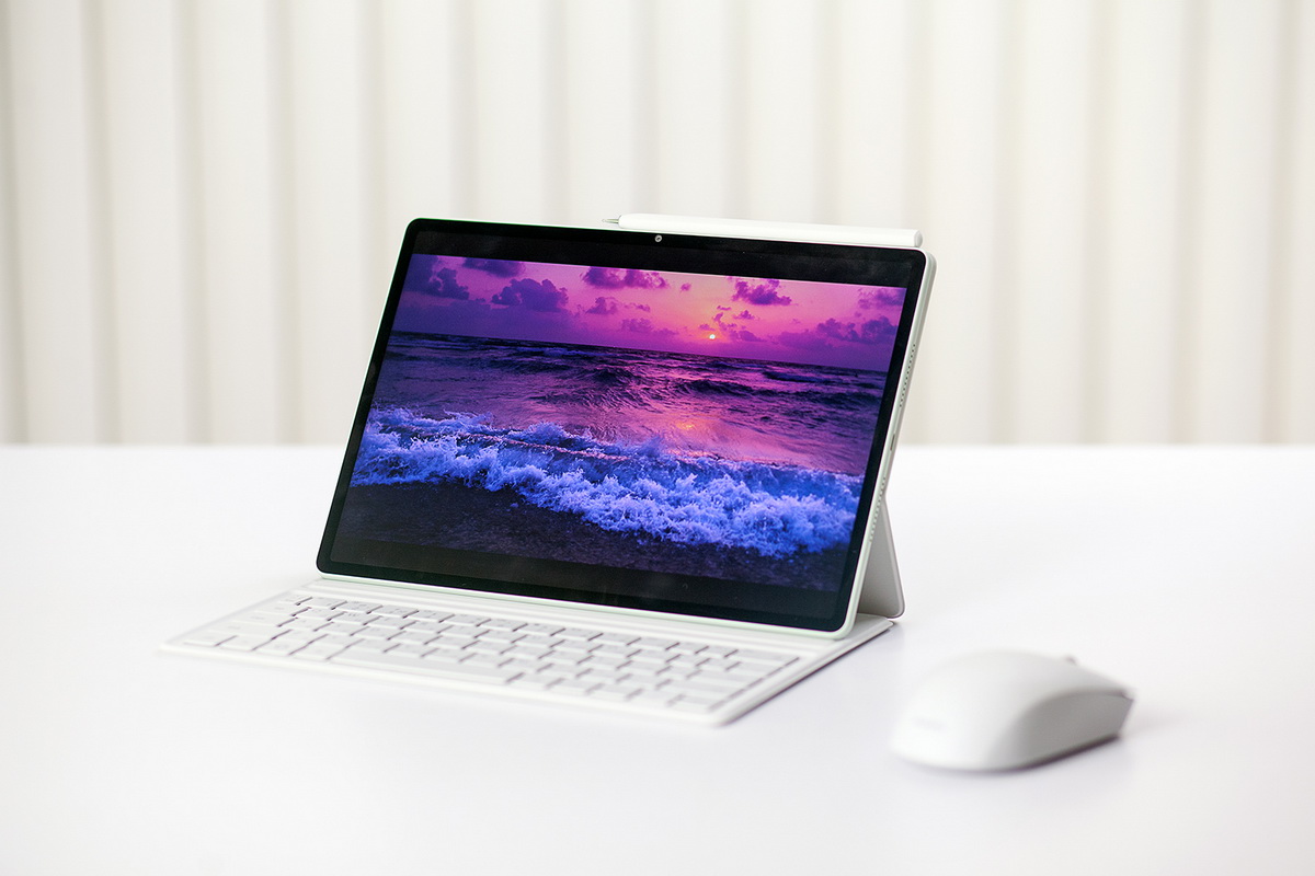 Уже в&nbsp;Могилеве: обзор планшета Huawei MatePad 12&nbsp;X&nbsp;с &laquo;бумажным&raquo; экраном и&nbsp;клавиатурой в&nbsp;комплекте