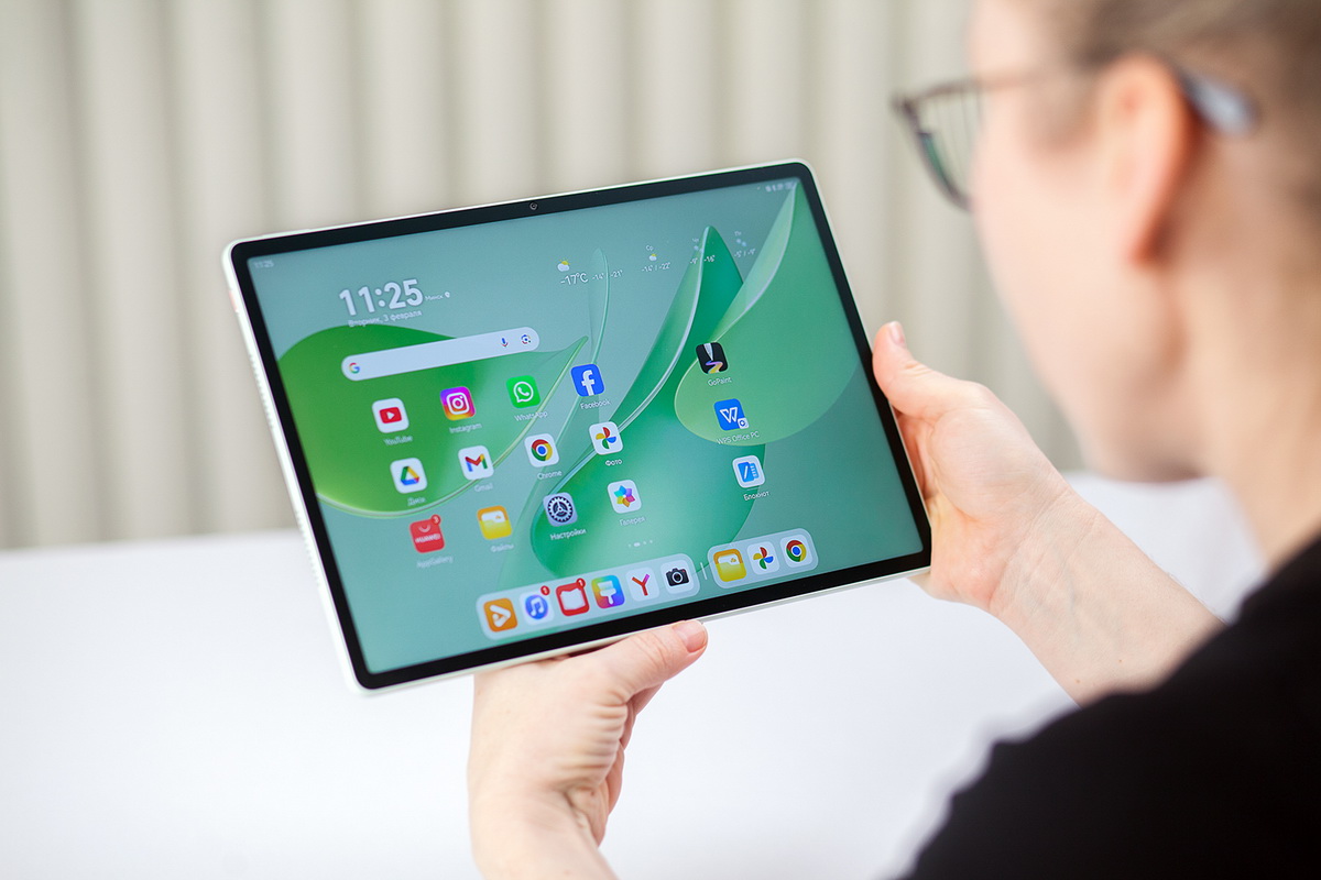 Уже в&nbsp;Могилеве: обзор планшета Huawei MatePad 12&nbsp;X&nbsp;с &laquo;бумажным&raquo; экраном и&nbsp;клавиатурой в&nbsp;комплекте