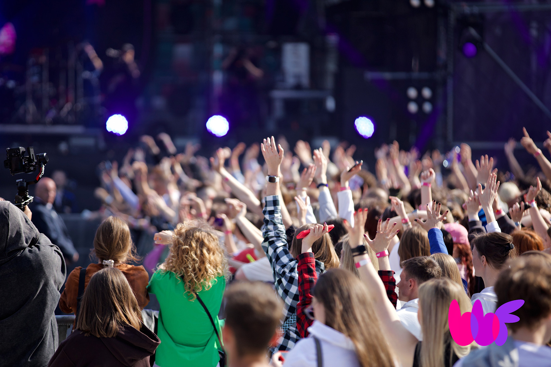 Ваня Дмитриенко на belbet fest. Кого еще ждать на летнем open-air фестивале?