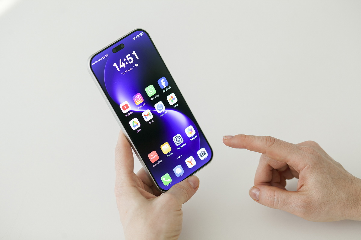 Теперь и&nbsp;в&nbsp;Могилеве: смартфон Huawei nova 15&nbsp;Pro с&nbsp;5-кратным селфи-зумом и&nbsp;батареей на&nbsp;6500 мАч