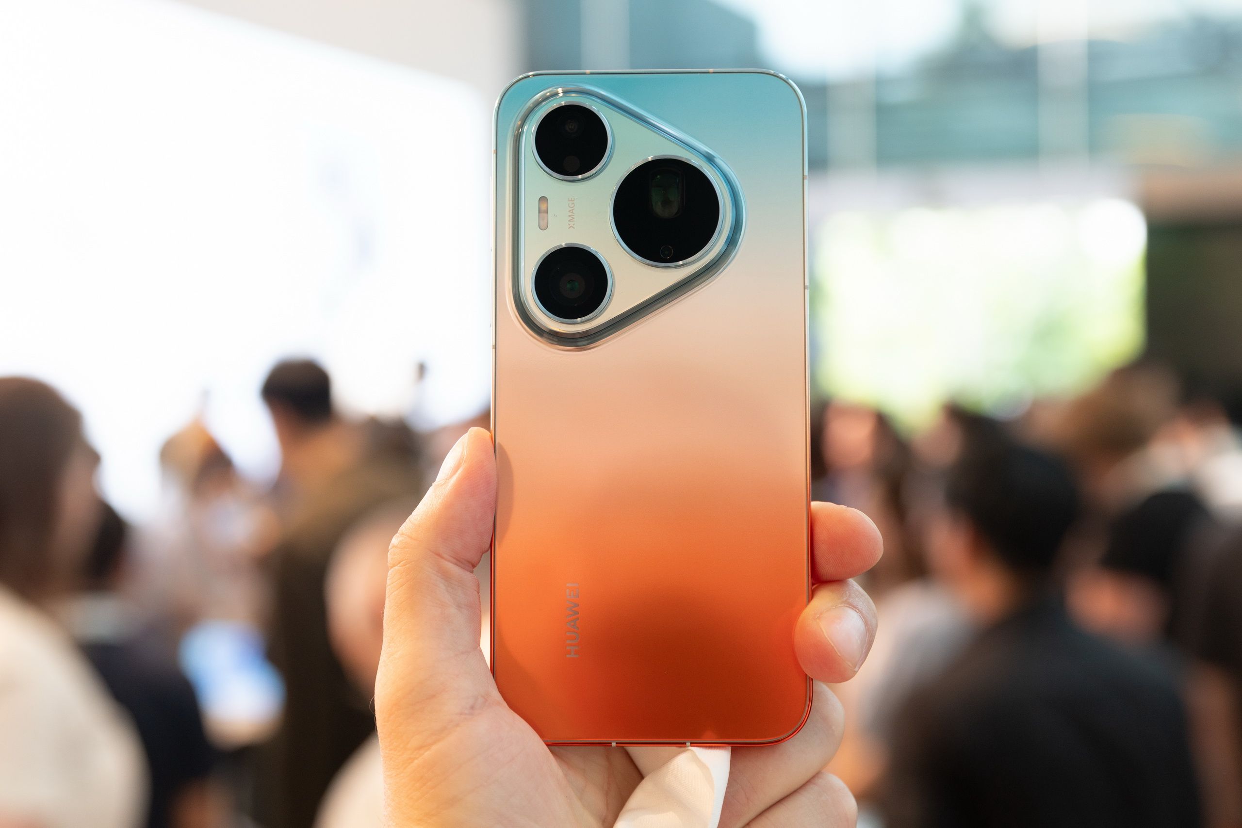 Huawei представила смартфоны серии Huawei Pura 90s  и другие инновационные устройства для мирового рынка